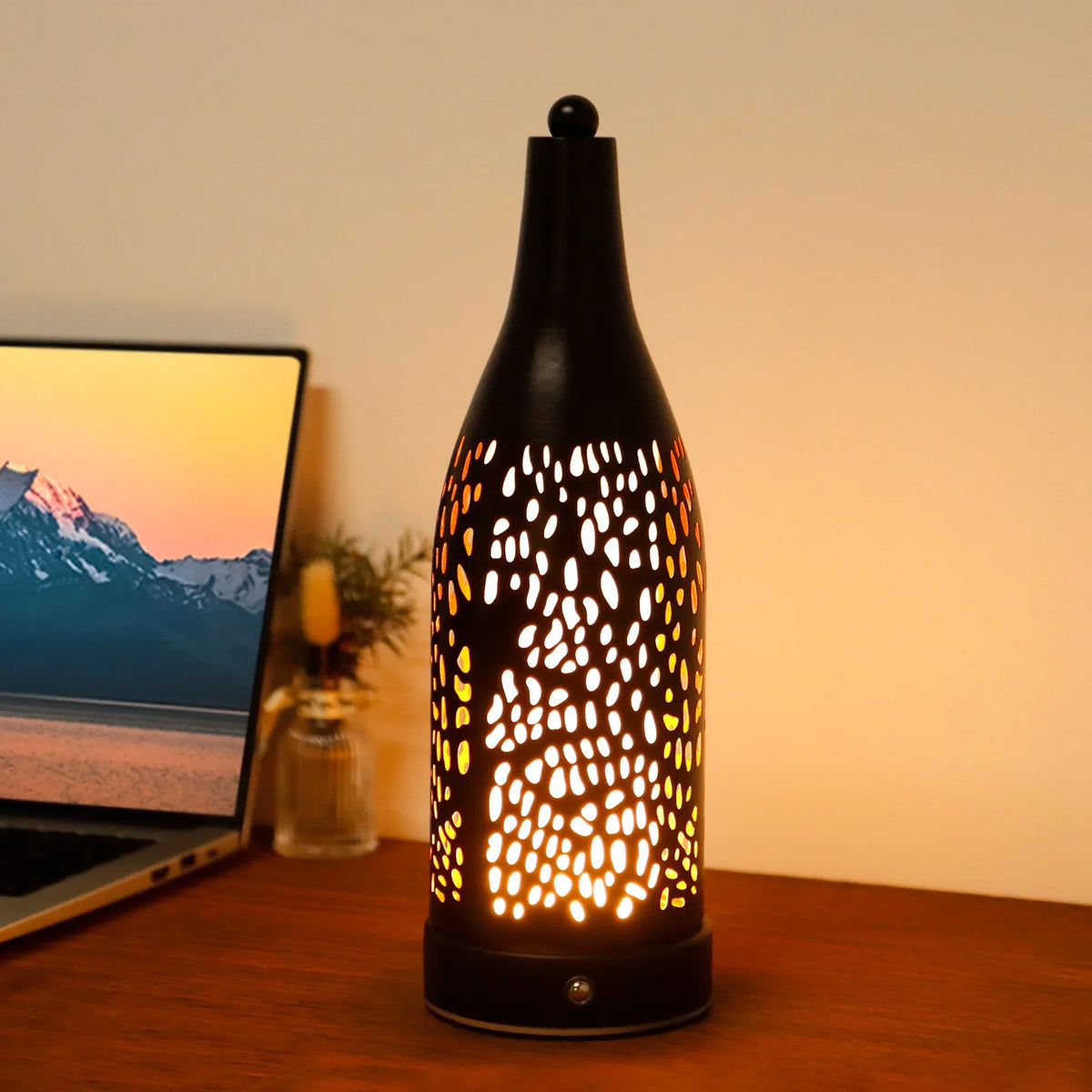 Warm cordless lamp for home office decor