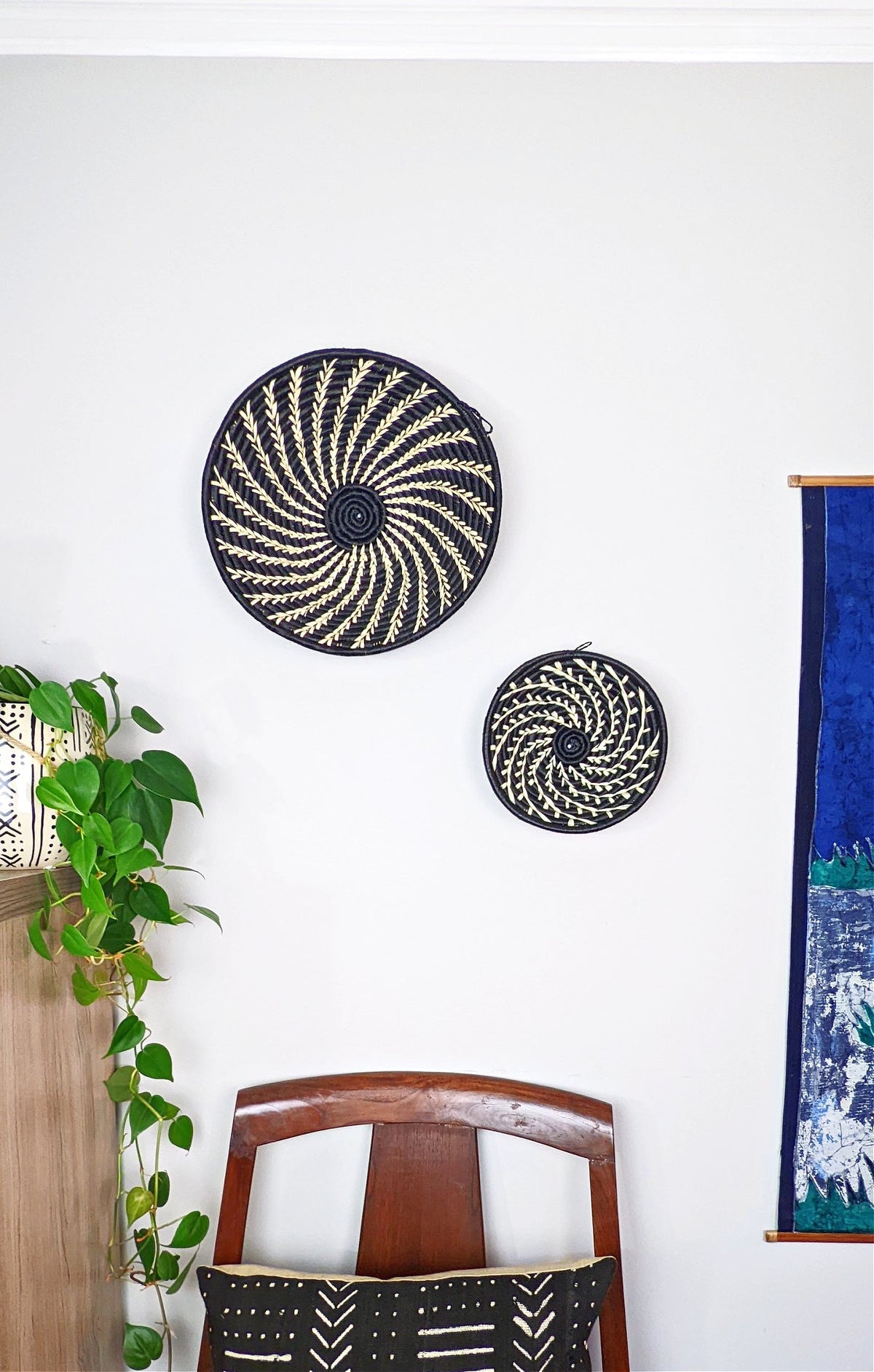 Handwoven Raffia Catchall Basket