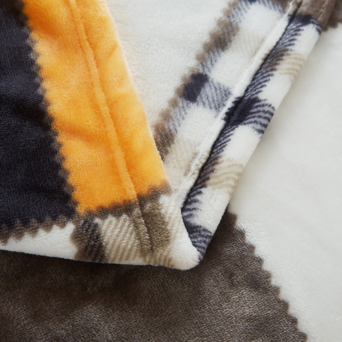 Fall Plaid Fleece Throw Blanket