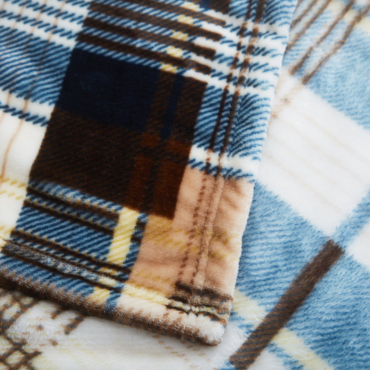 Winter Cabin Flannel Throw