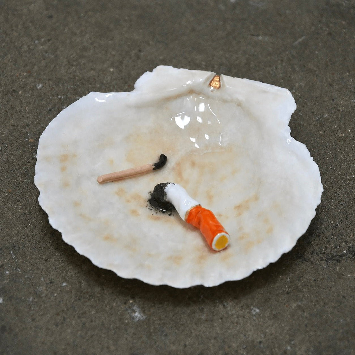 MATCH MADE IN SHELL TRAY
